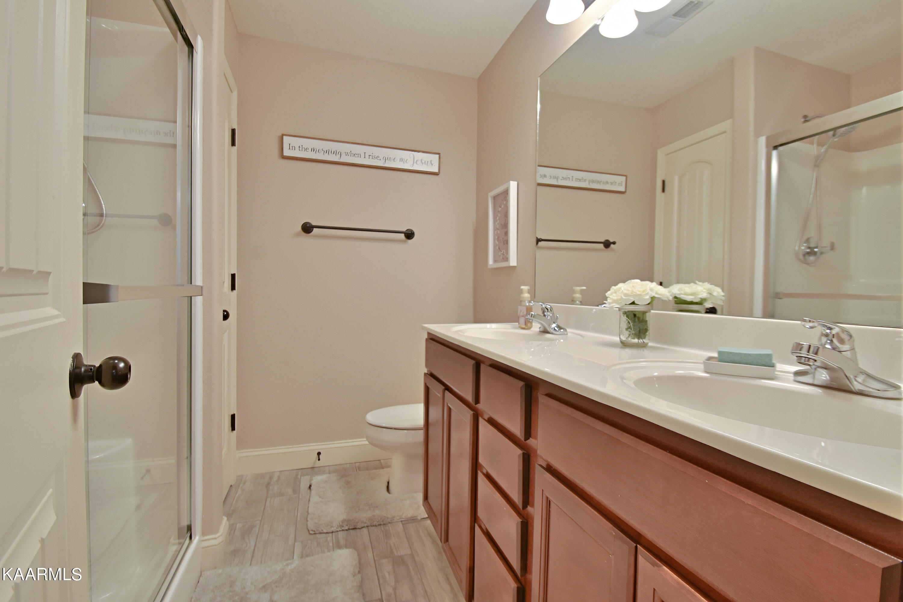 7636 Applecross Road Corryton, TN 37721 - Photo 14 of 26 Master Bathroom