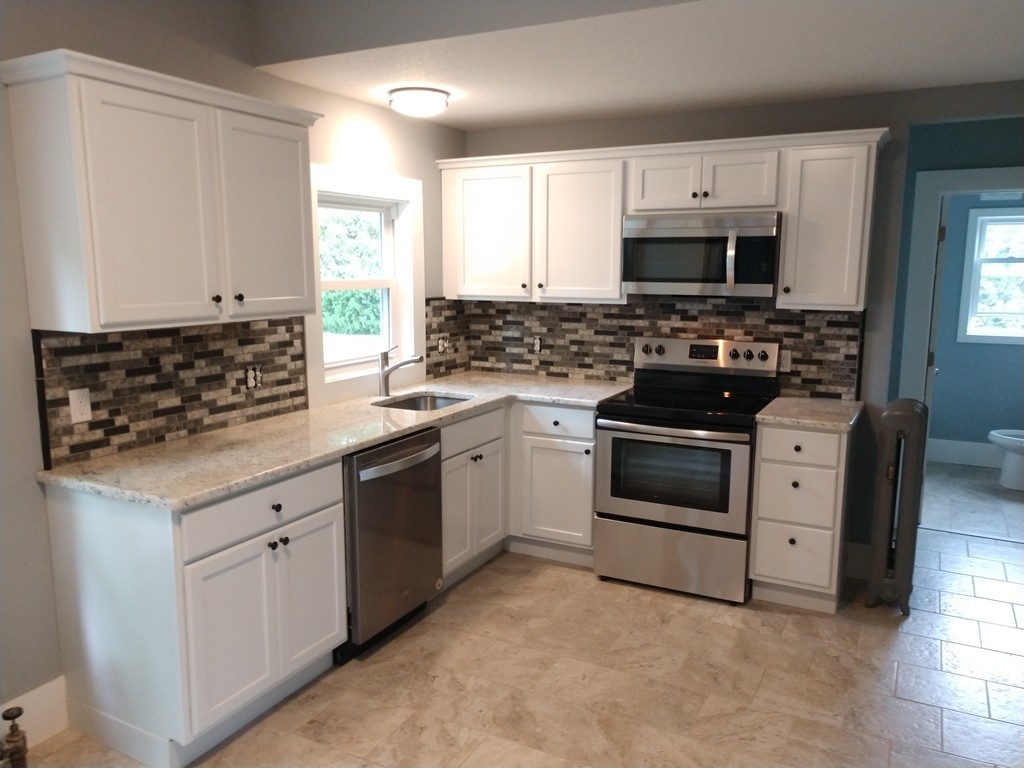 38 Charles Street Three Rivers, MA 01080 - Photo 3 of 29
