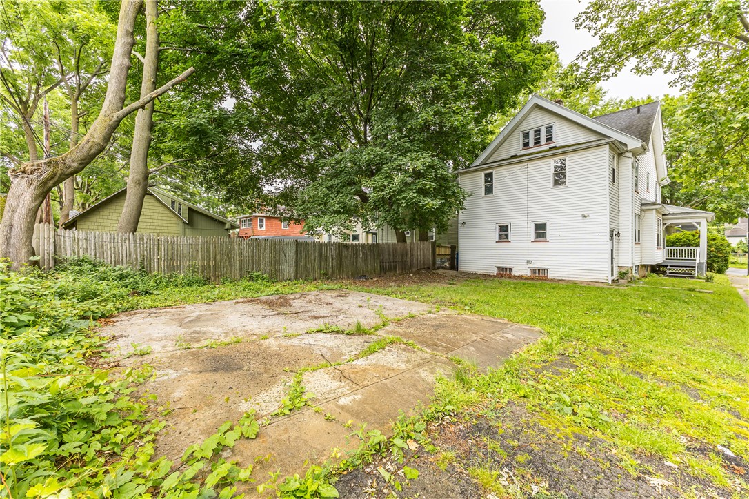 428 Magee Avenue Rochester, NY 14613 - Photo 5 of 30
