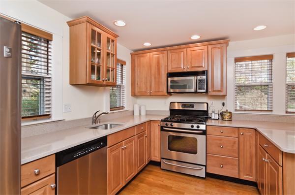 70 Moffat Road Newton, MA 02468 - Photo 6 of 19 Gallery Image 6