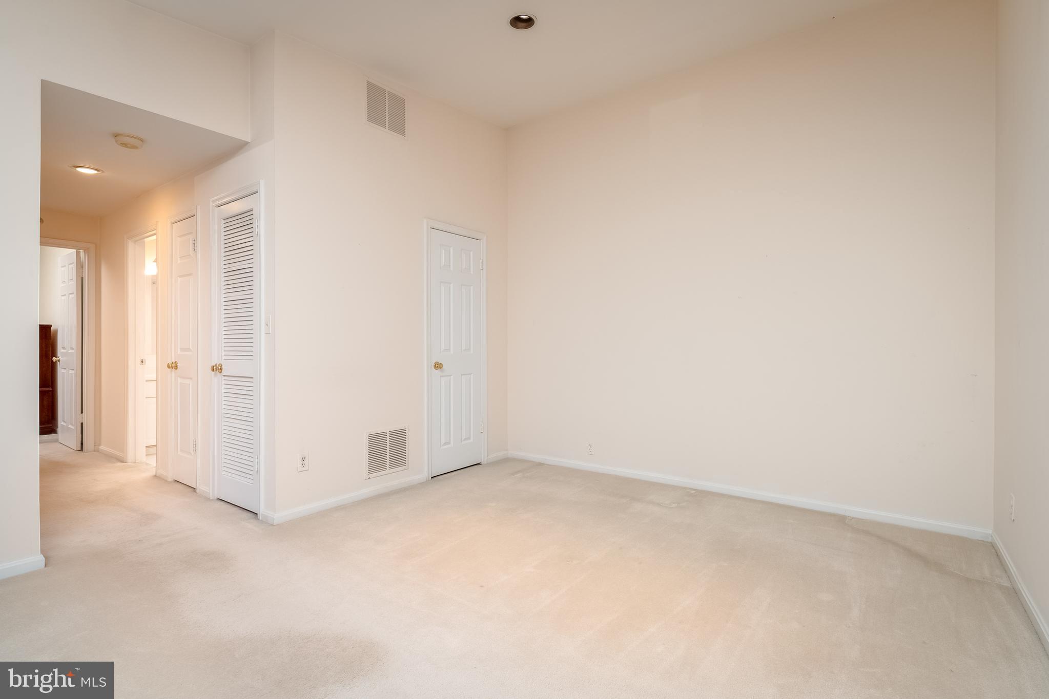 412 Rockfleet Road, Unit 303 Lutherville-Timonium, MD 21093 - Photo 11 of 34 Dining Area