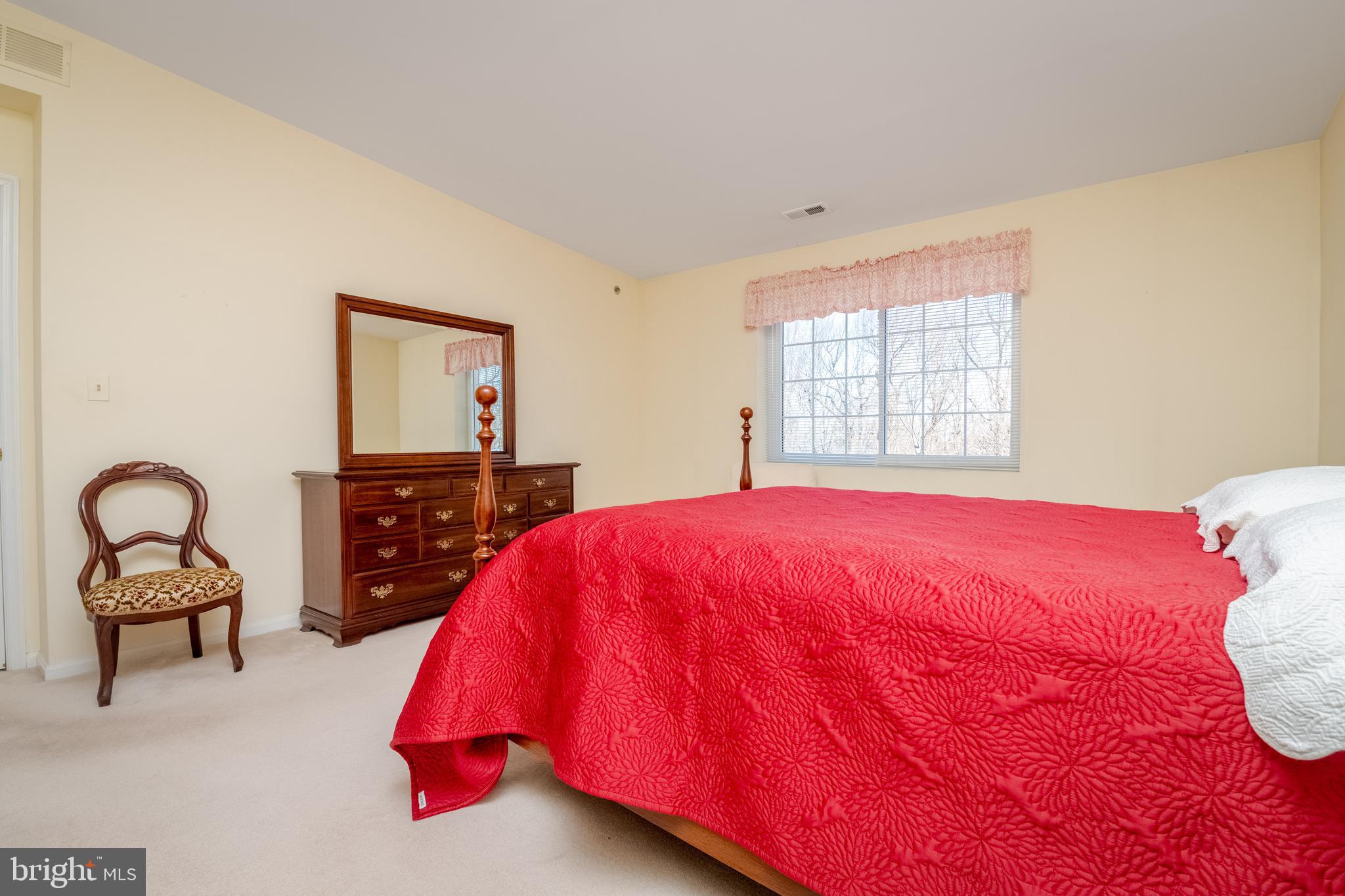 412 Rockfleet Road, Unit 303 Lutherville-Timonium, MD 21093 - Photo 19 of 34 Primary Bedroom