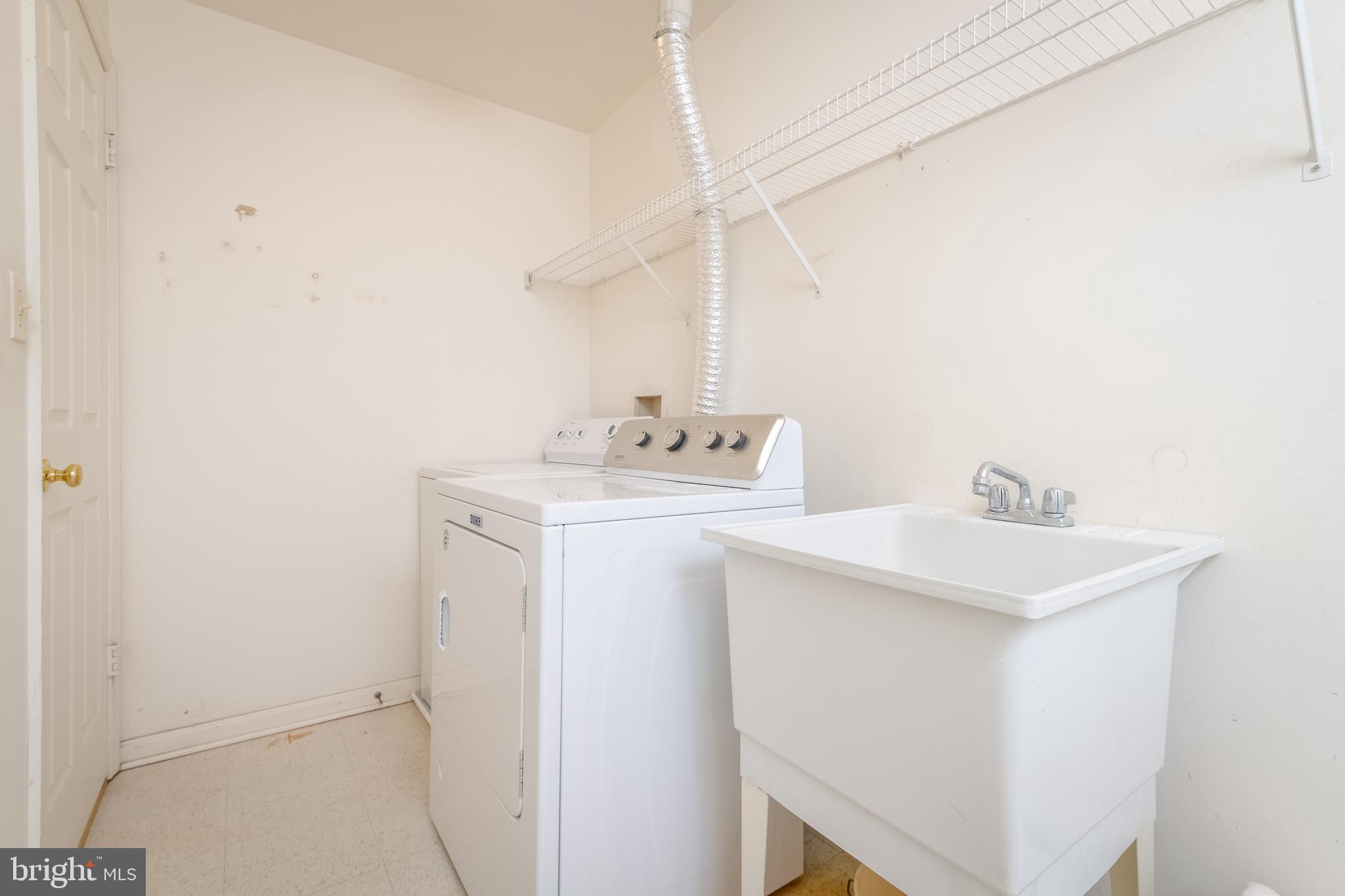 412 Rockfleet Road, Unit 303 Lutherville-Timonium, MD 21093 - Photo 30 of 34 Utility Room