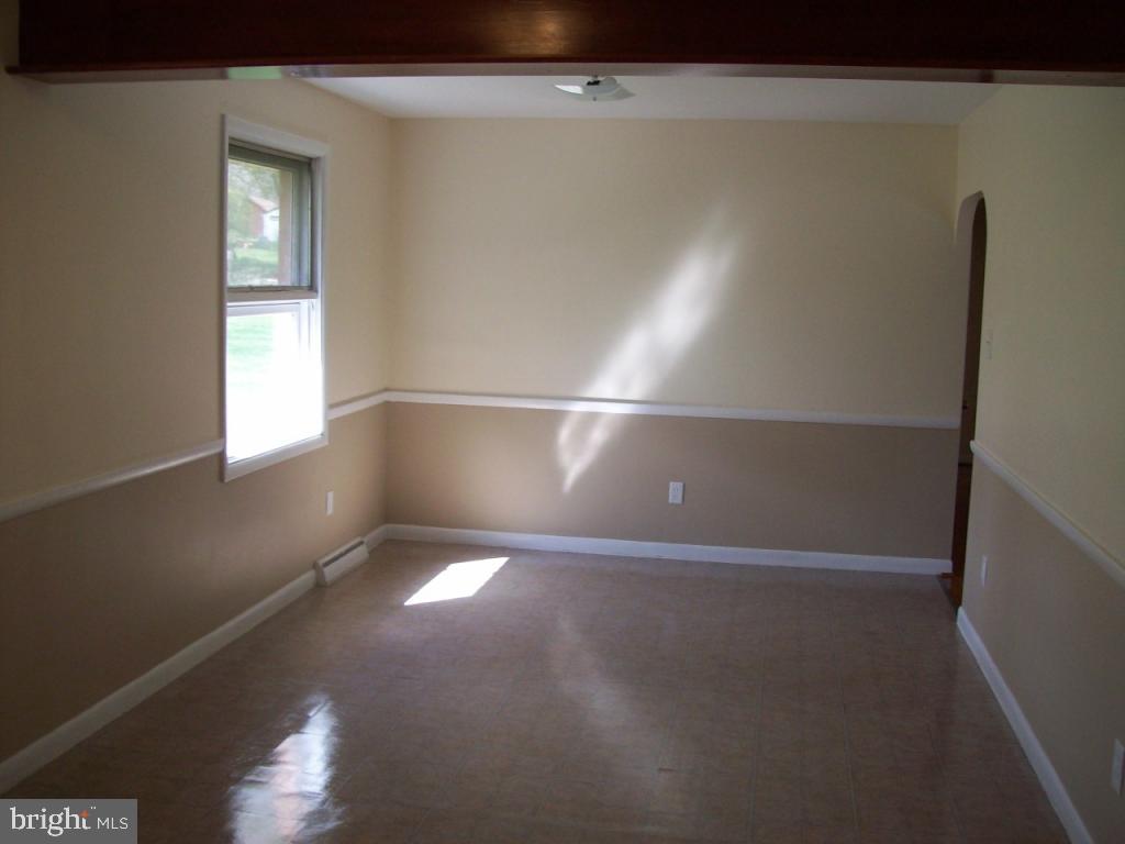 1562 Lambeth Road Lancaster, PA 17601 - Photo 3 of 8