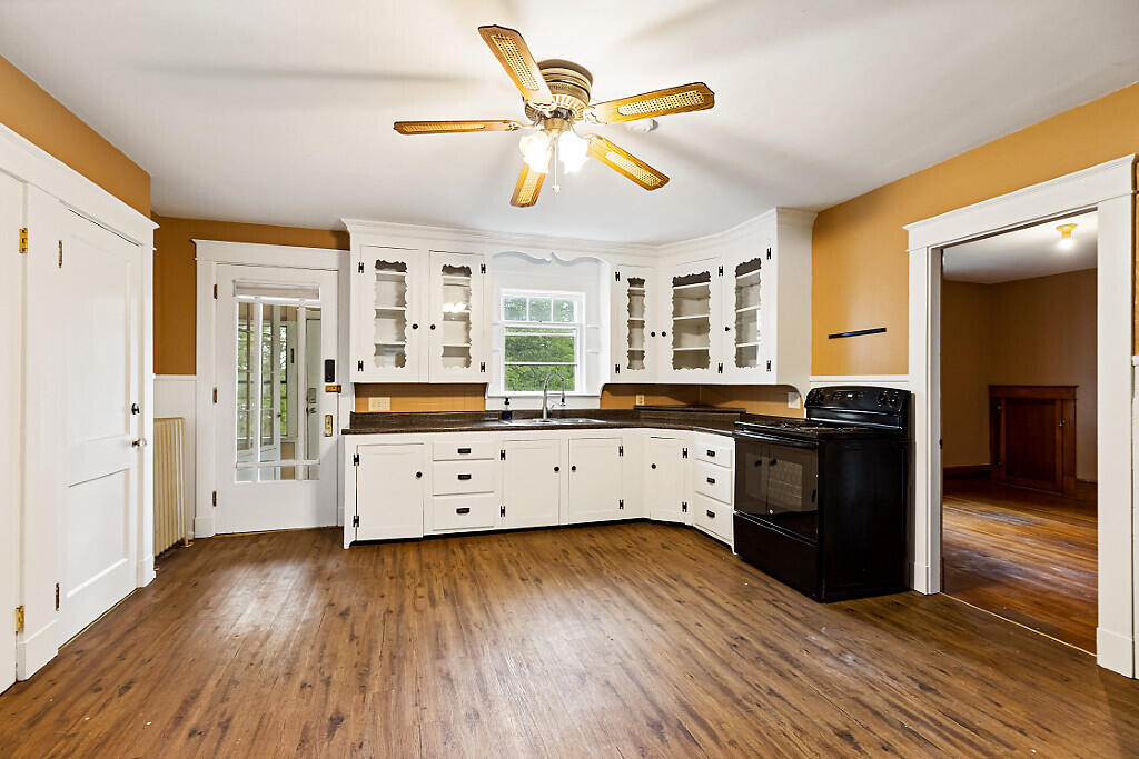 29 Sherwin Street Waterville, ME 04901 - Photo 7 of 32 Unit 1 - Kitchen