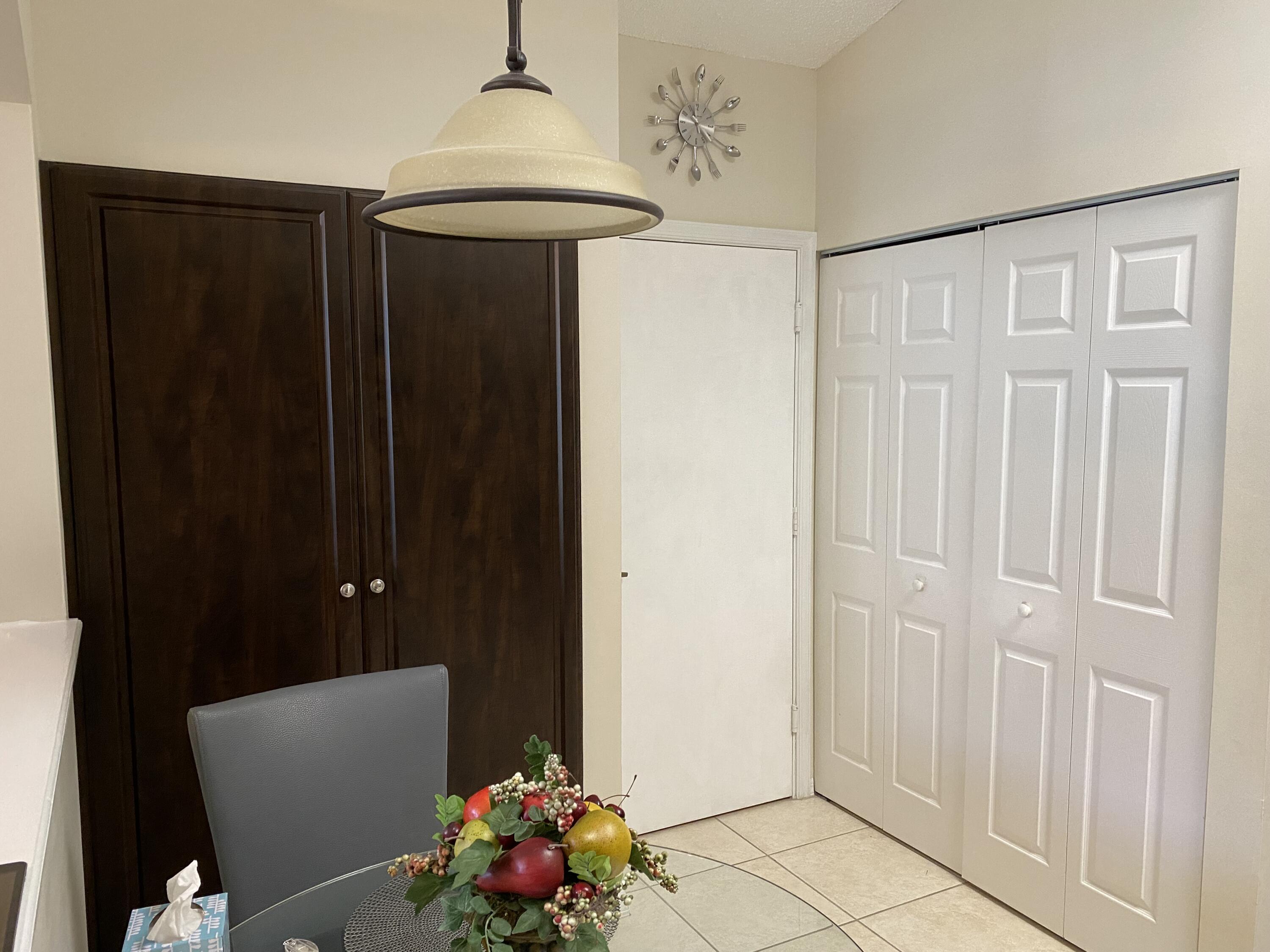 6100 Petunia Road Delray Beach, FL 33484 - Photo 7 of 27 KITCHEN