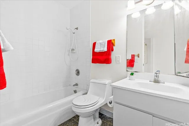 $750,000 | 333 Aoloa Street, Unit 306, Kailua, HI 96734