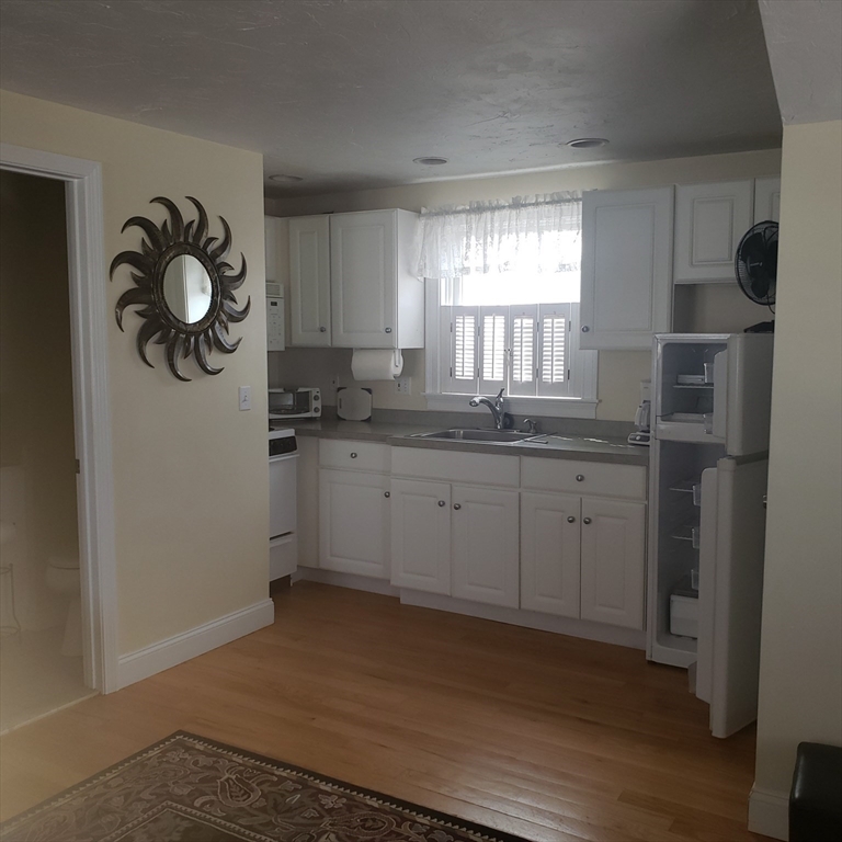 398 North End, Unit B Salisbury, MA 01952 - Photo 4 of 13