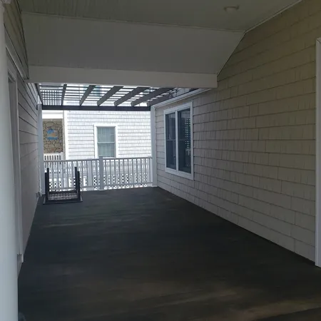 $3,200 | 398 North End, Unit B, Salisbury, MA 01952