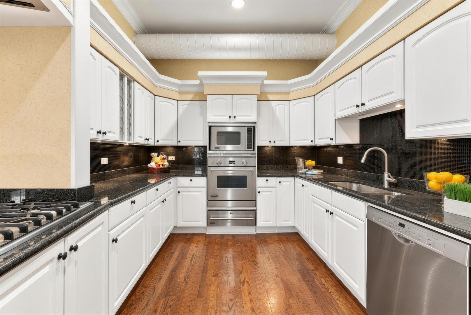 1016 West Madison Street, Unit 4S Chicago, IL 60607 - Photo 15 of 27 Gallery Image 15