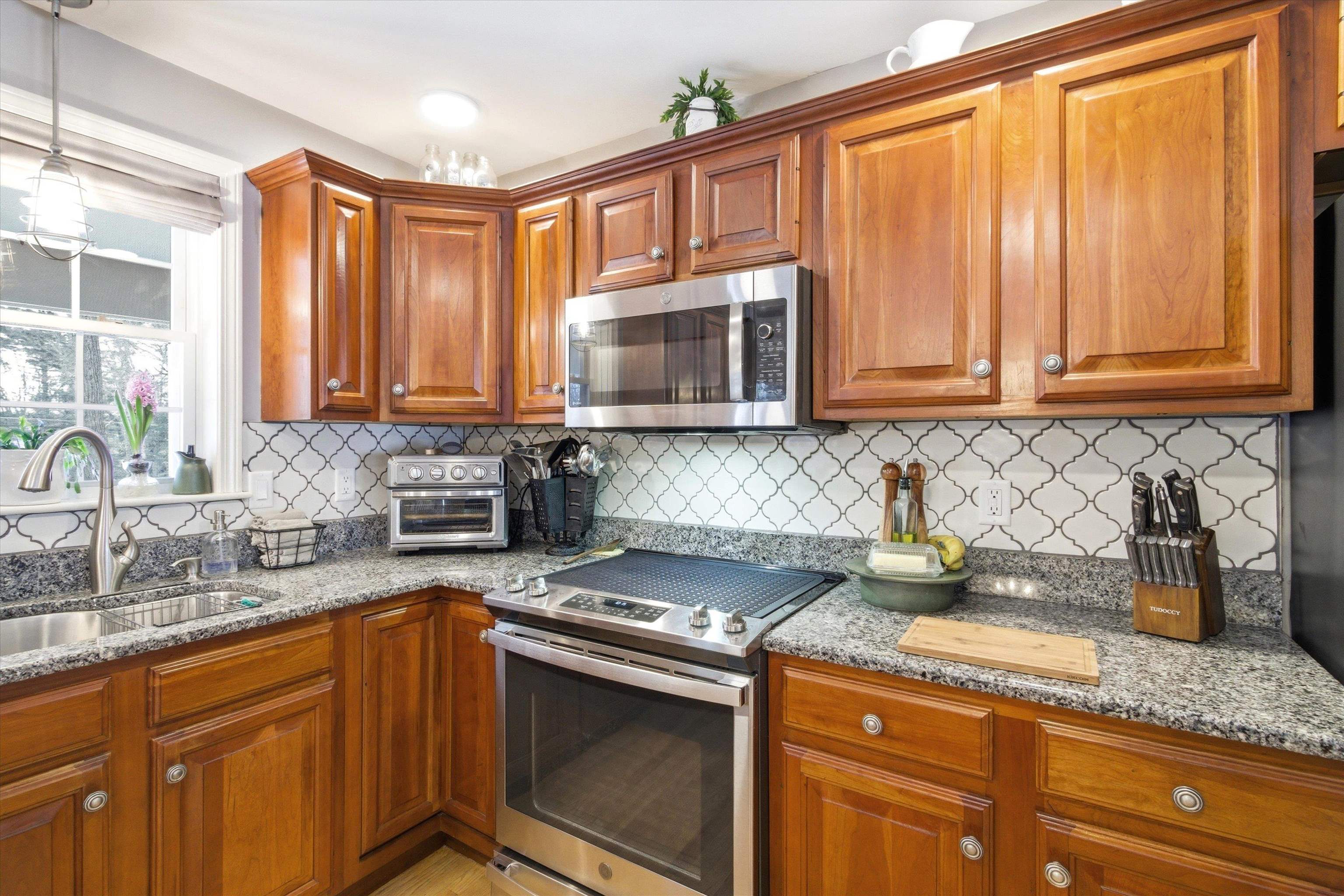 15 Grey Rock Road Bedford, NH 03110 - Photo 14 of 55 Gallery Image 14