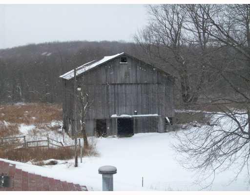 635 Greenville Road Mercer, PA 16137 - Photo 2 of 2 Stable/Barn.
