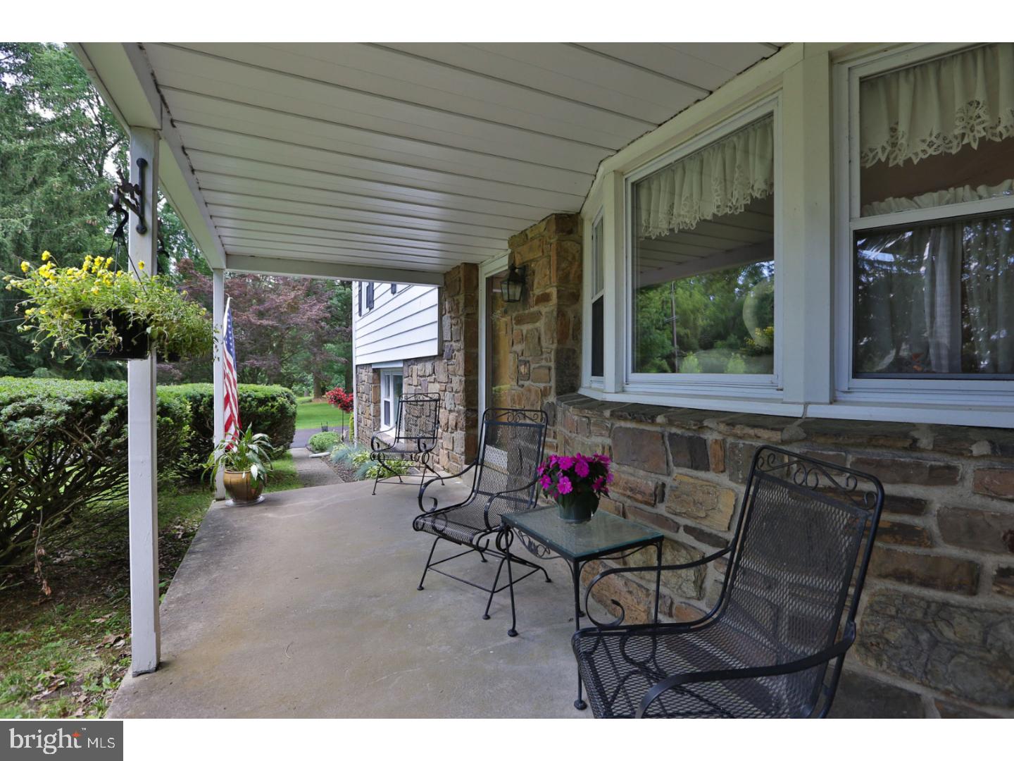 2141 Weber Road Lansdale, PA 19446 - Photo 2 of 17 Porch