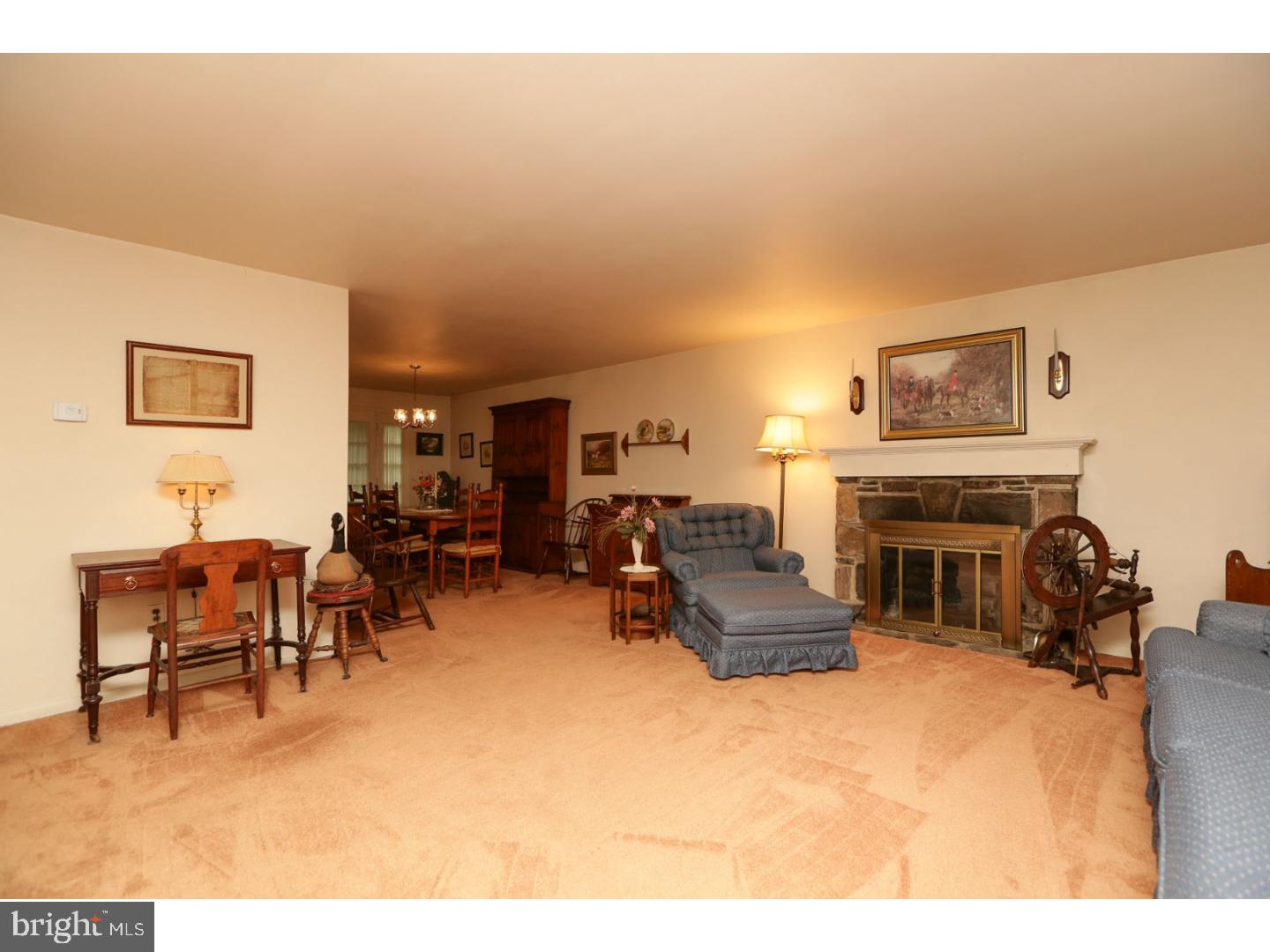 2141 Weber Road Lansdale, PA 19446 - Photo 4 of 17 Living Room