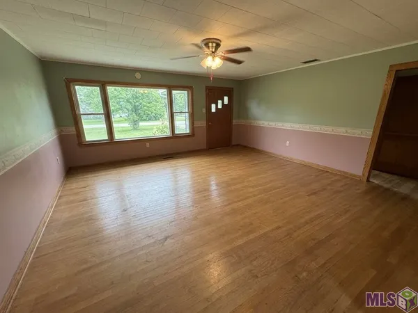 $125,000 | 431 West Jeansonne Street, Gonzales, LA 70737