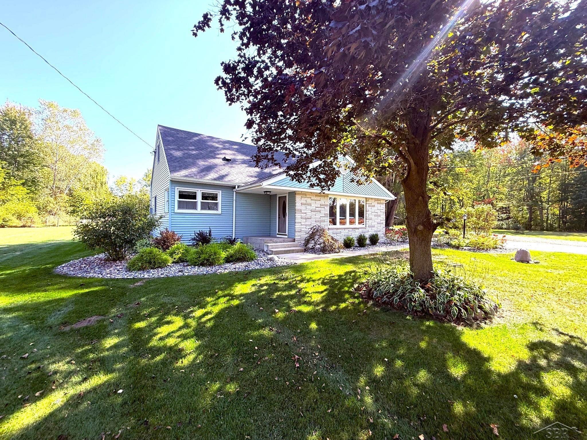 4166 North Fordney Road Hemlock, MI 48626 - Photo 4 of 39
