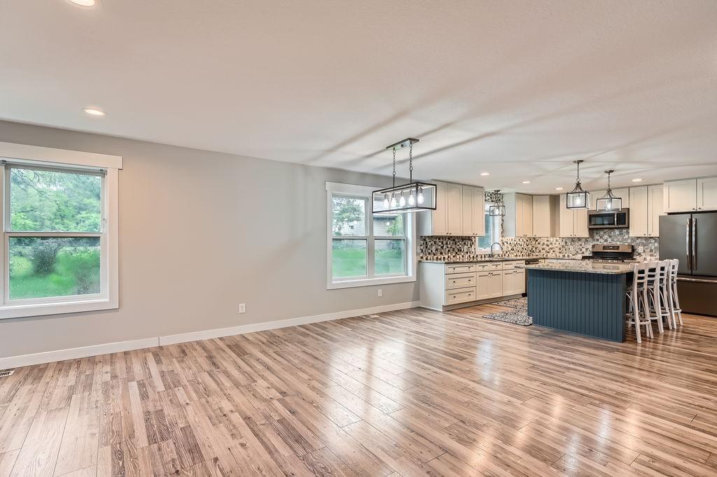 2865 Pilot Knob Road Eagan, MN 55121 - Photo 10 of 34