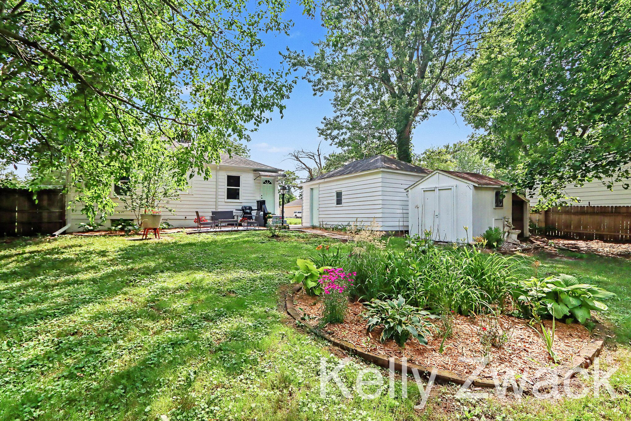 830 Edison Street Kalamazoo, MI 49004 - Photo 21 of 23 Backyard