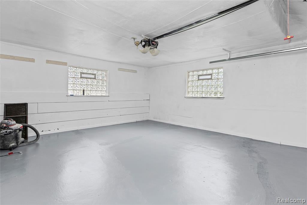 15515 Ashton Road Detroit, MI 48223 - Photo 36 of 52 Gallery Image 36
