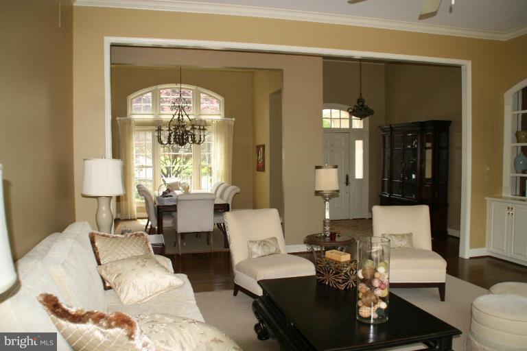 3602 Jackson Cabin Road Phoenix, MD 21131 - Photo 3 of 8 Living Room #2