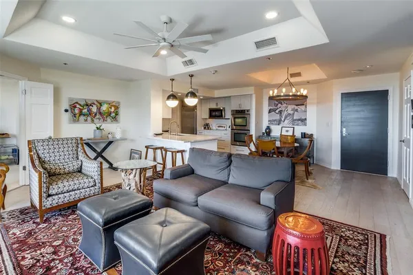 $4,300 | 5909 Luther Lane, Unit 2203, Dallas, TX 75225