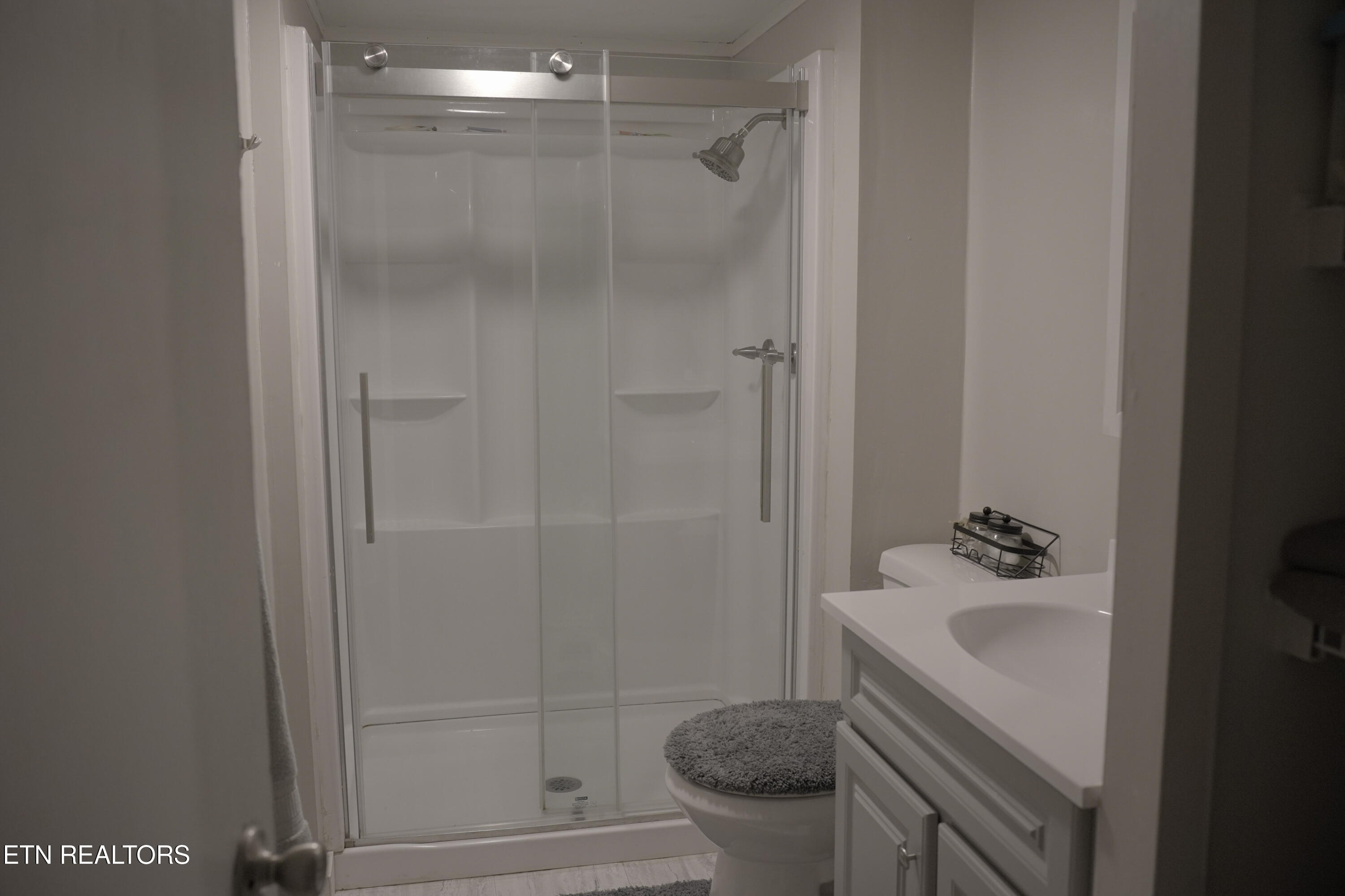 637 West Outer Drive Oak Ridge, TN 37830 - Photo 13 of 26 19