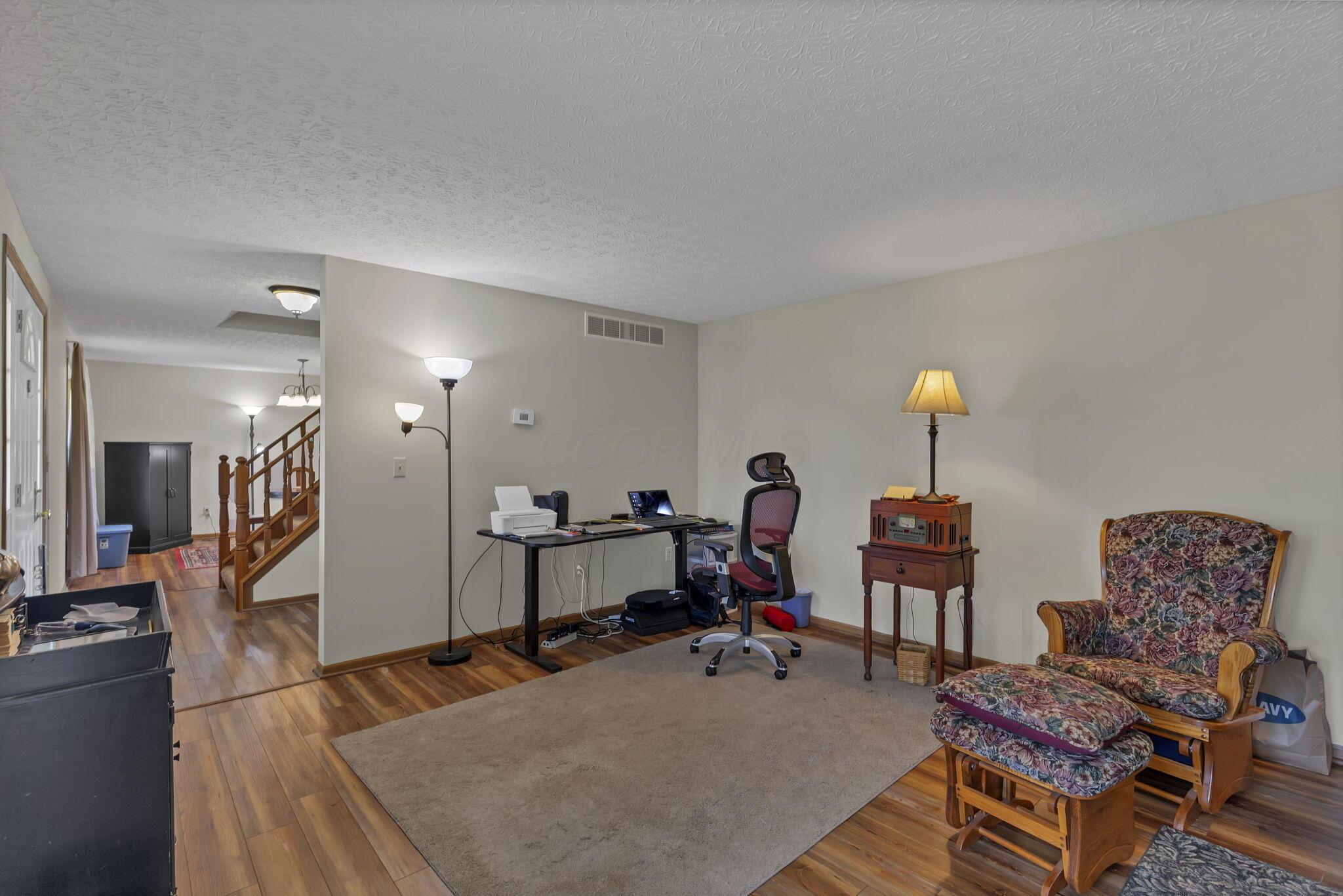 5951 South Fork Road Heath, OH 43056 - Photo 5 of 61