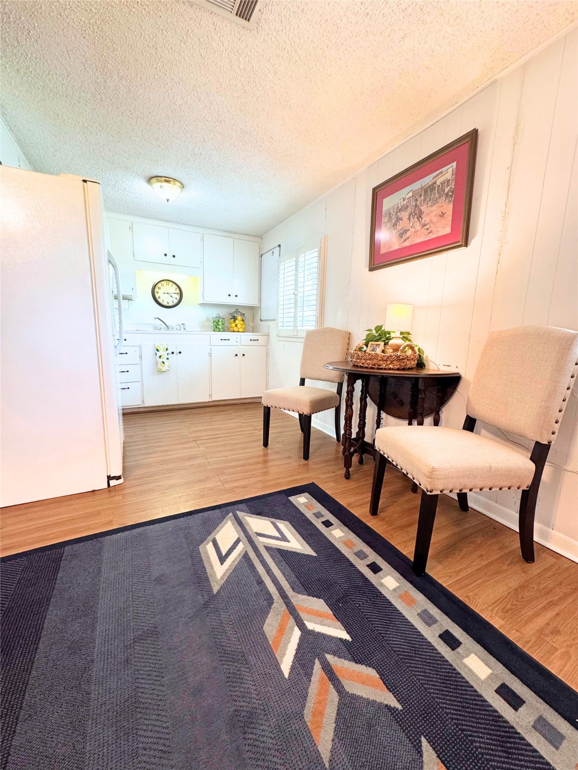 409 Moffett Springs Road Huntsville, TX 77320 - Photo 17 of 25 a living room with furniture and wooden floor