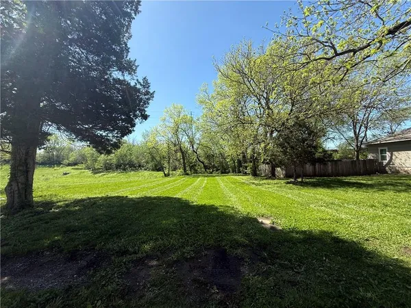 $129,500 | 1239 West South Street, Independence, MO 64050