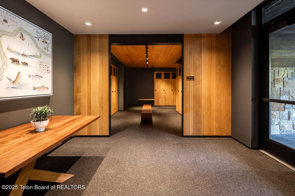 14155 Drake Drive Jackson, WY 83001 - Photo 23 of 32 HUB Day Lockers