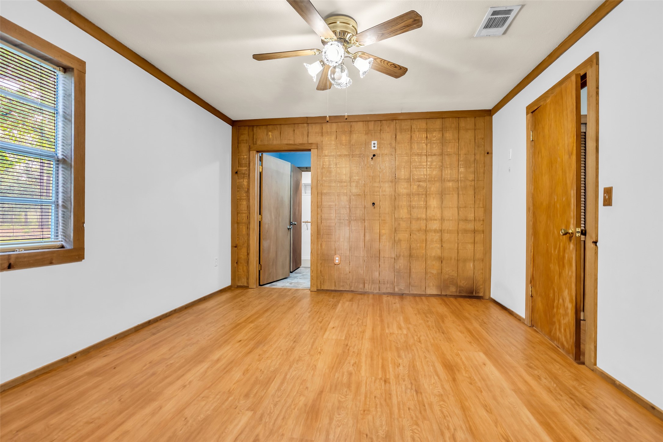 201 Magnolia Road Cleveland, TX 77328 - Photo 10 of 33