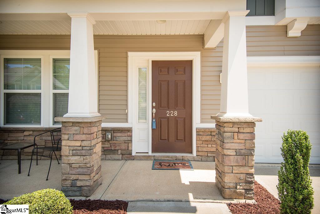228 Castleton Circle Boiling Springs, SC 29316 - Photo 6 of 17