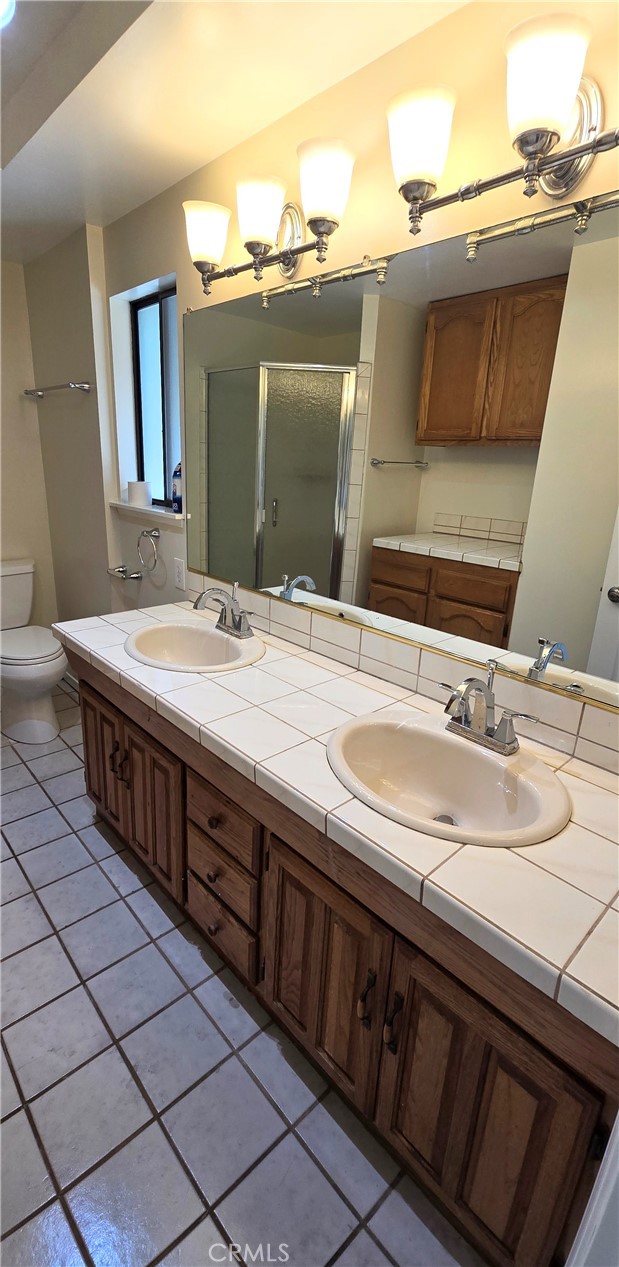 8730 6th Street Downey, CA 90241 - Photo 41 of 57 Main bath