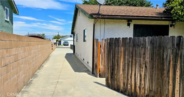 $4,300 | 8730 6th Street, Downey, CA 90241