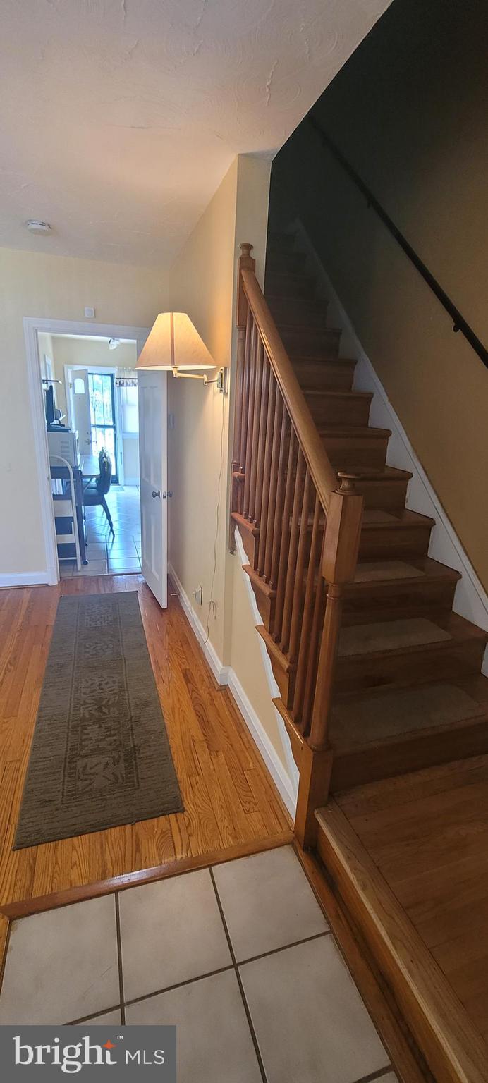 4605 Coleherne Road Baltimore, MD 21229 - Photo 4 of 35