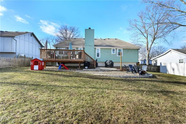 $310,000 | 2504 Northwest Leann Drive, Blue Springs, MO 64014