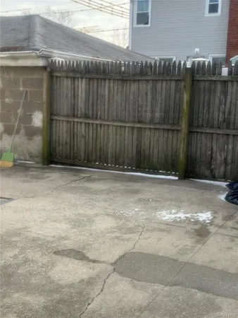 $1,032,000 | 14768 259th Street | Rosedale