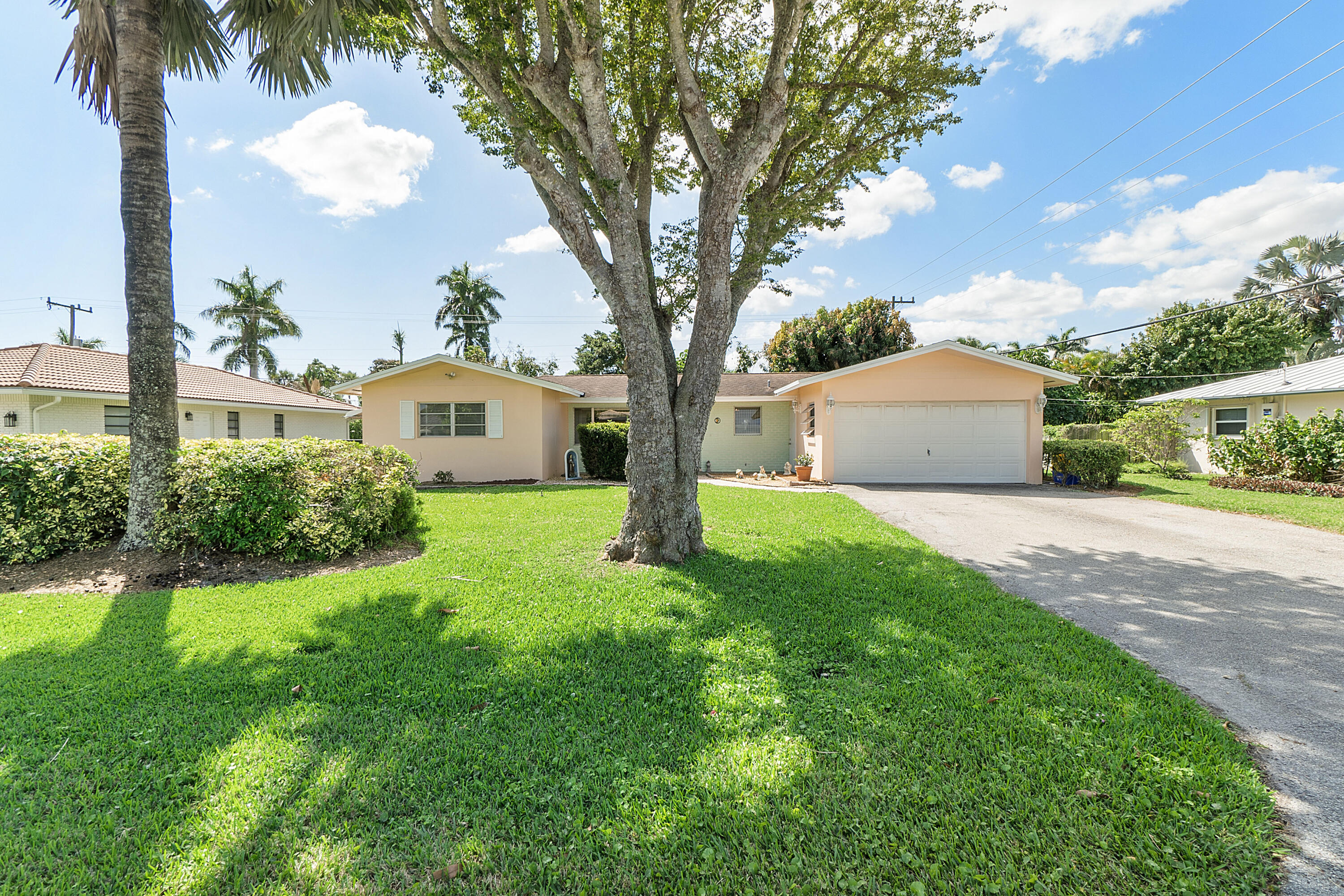 2276 Park Place Boca Raton, FL 33486 - Photo 1 of 34 2276 Park Pl_01