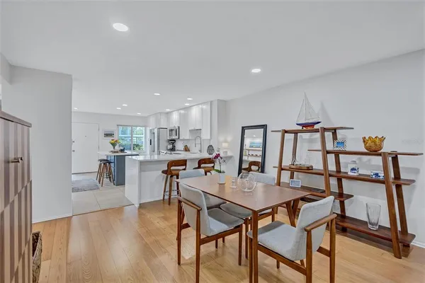 $2,400 | 1600 1st Avenue West, Unit 102A, Bradenton, FL 34205