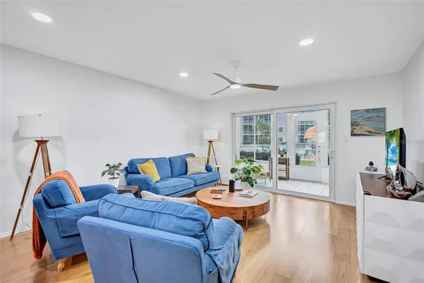 $2,400 | 1600 1st Avenue West, Unit 102A, Bradenton, FL 34205