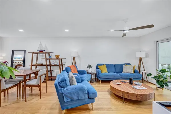 $2,400 | 1600 1st Avenue West, Unit 102A, Bradenton, FL 34205