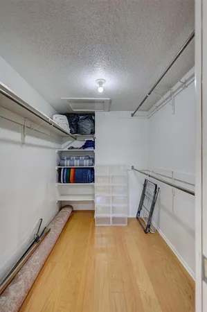 $2,400 | 1600 1st Avenue West, Unit 102A, Bradenton, FL 34205