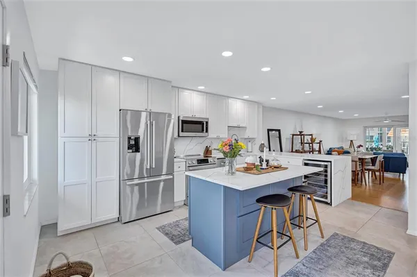 $2,400 | 1600 1st Avenue West, Unit 102A, Bradenton, FL 34205