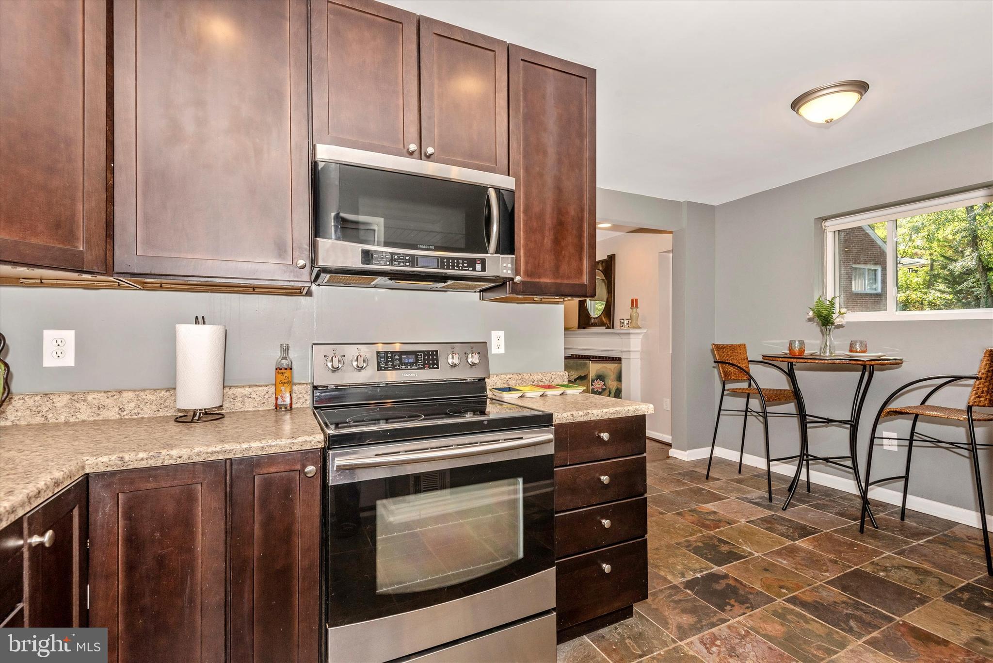 912 Dryden Court Silver Spring, MD 20901 - Photo 12 of 36 Kitchen