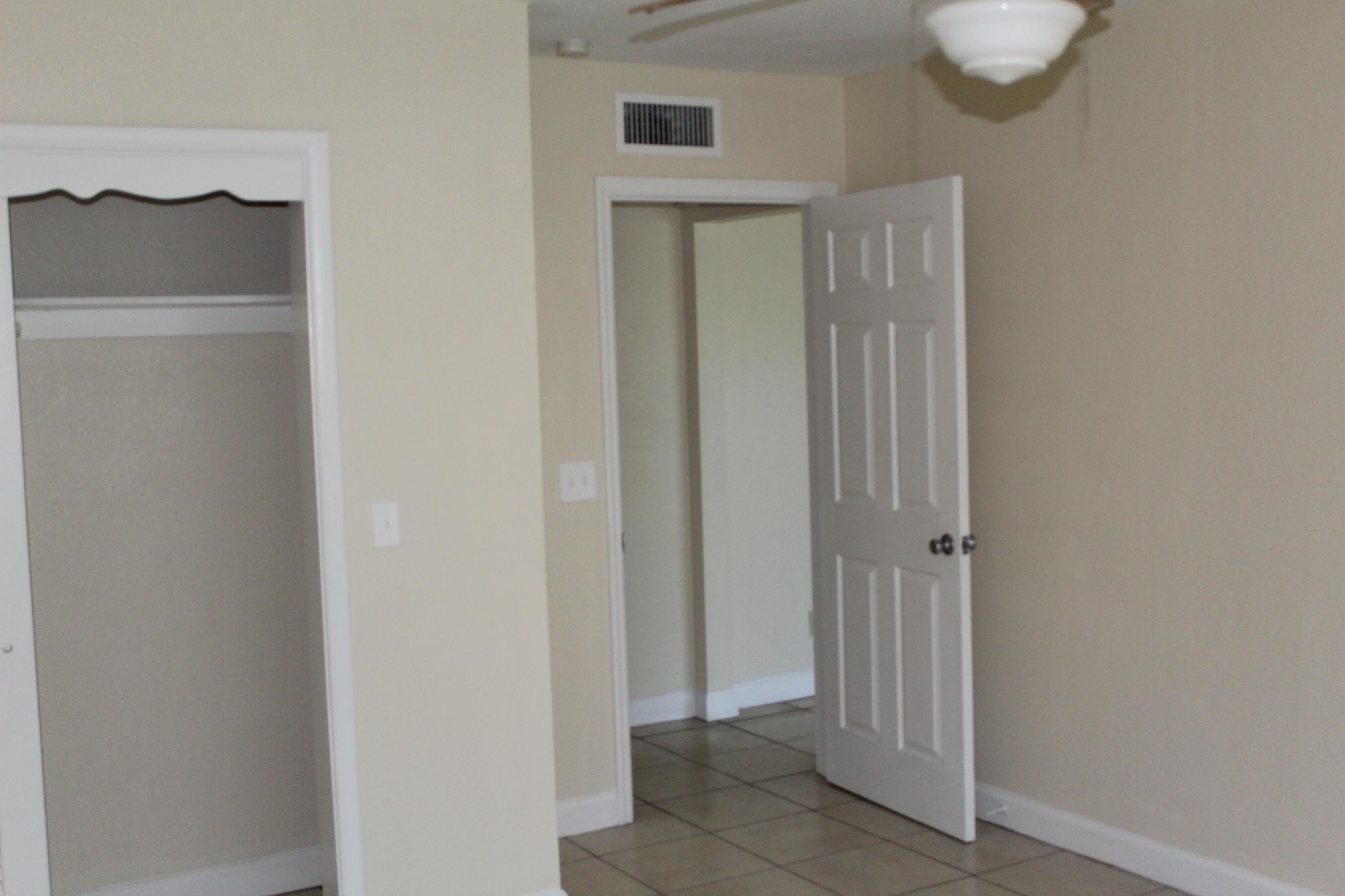 4188 Coconut Road Lake Worth, FL 33461 - Photo 23 of 37 IMG_1789