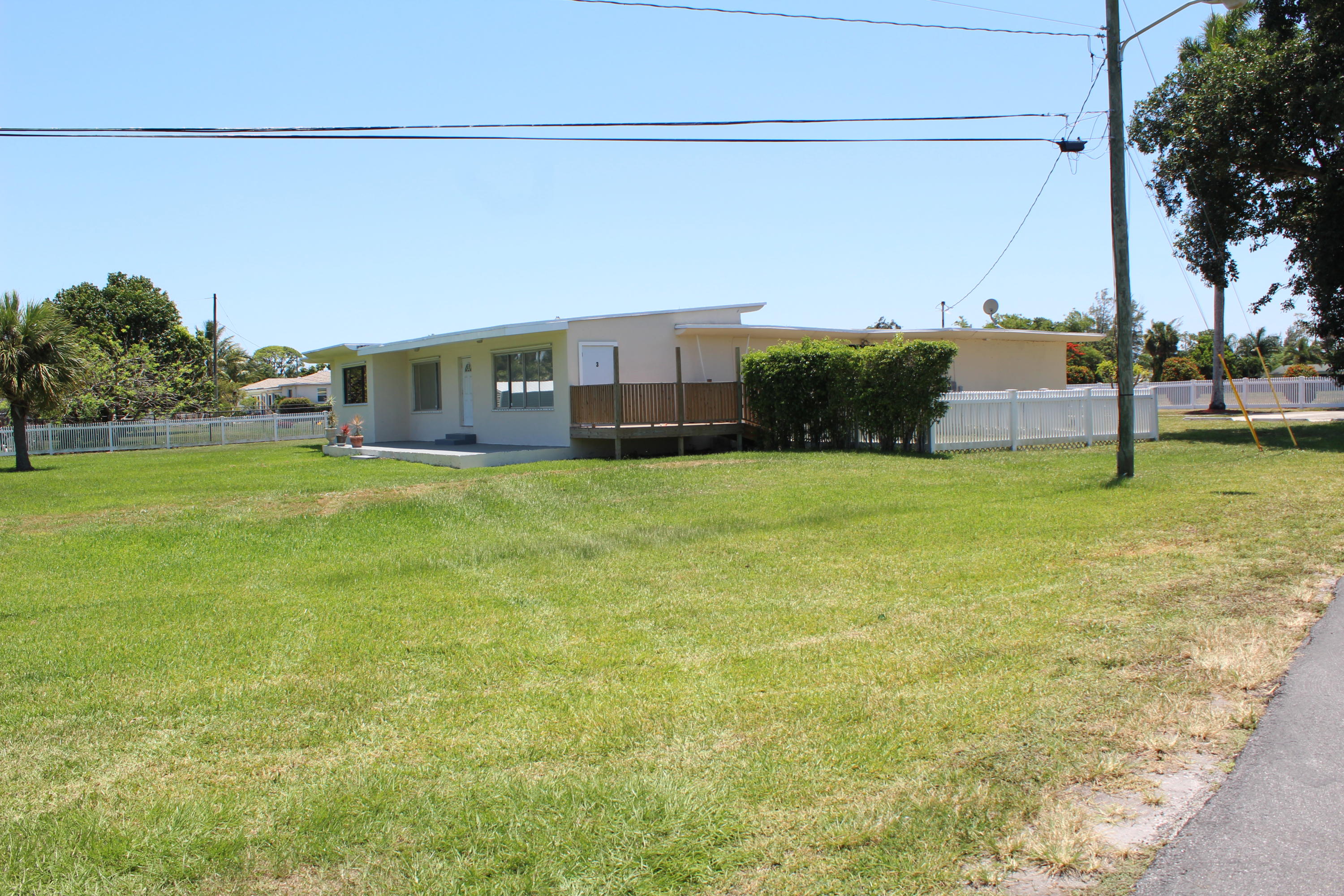 4188 Coconut Road Lake Worth, FL 33461 - Photo 36 of 37 IMG_1810