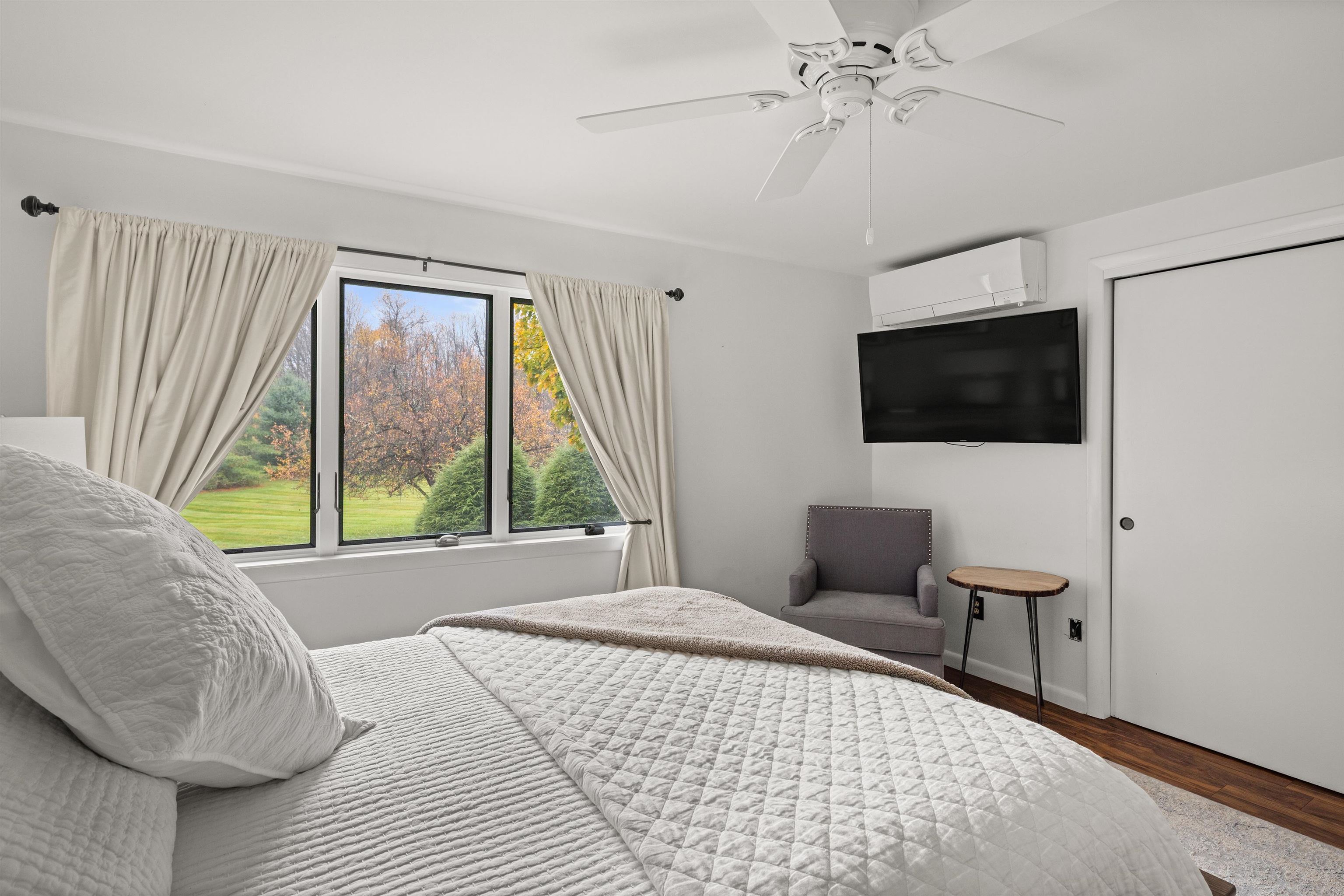 1126 Mountain Road, Unit 4 Stowe, VT 05672 - Photo 13 of 26