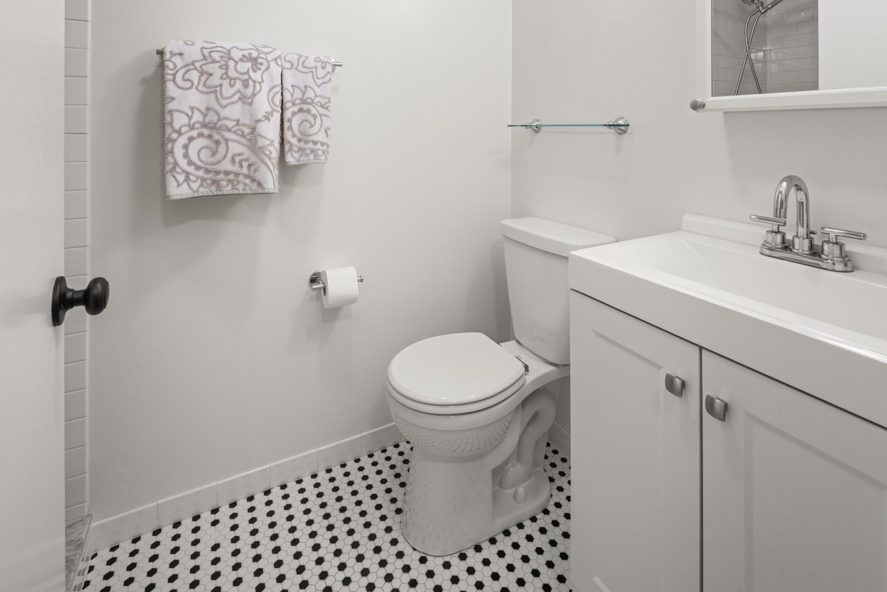 1126 Mountain Road, Unit 4 Stowe, VT 05672 - Photo 18 of 26