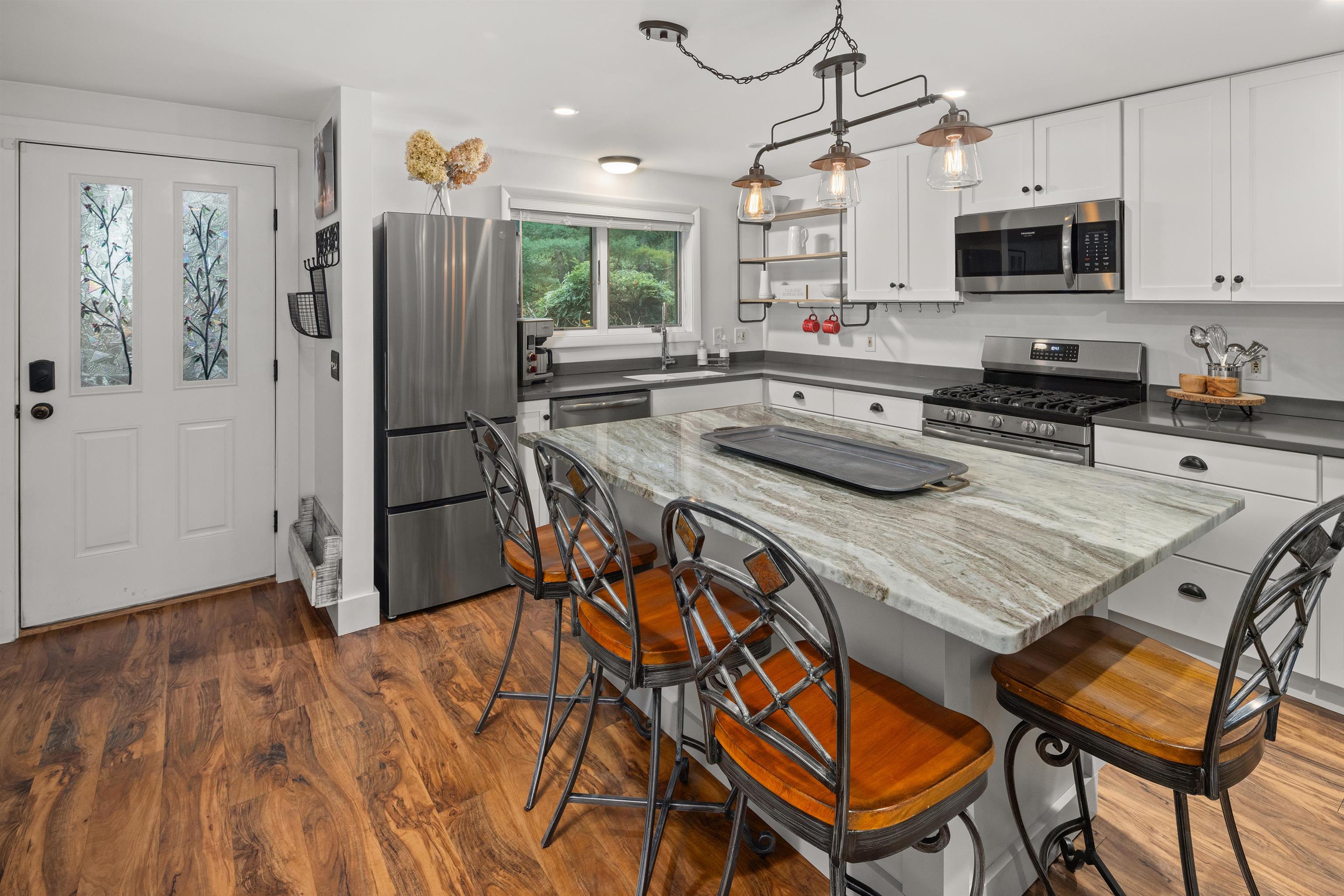 1126 Mountain Road, Unit 4 Stowe, VT 05672 - Photo 4 of 26