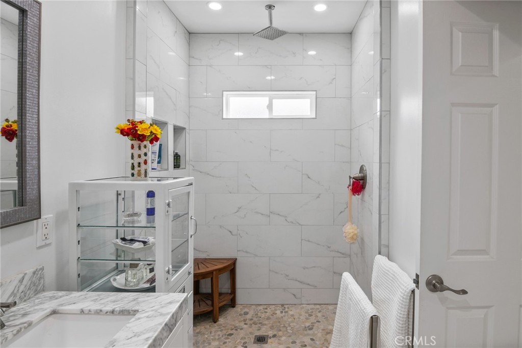 1007 Rose Avenue Pasadena, CA 91107 - Photo 26 of 52 a bathroom with a sink toilet and shower